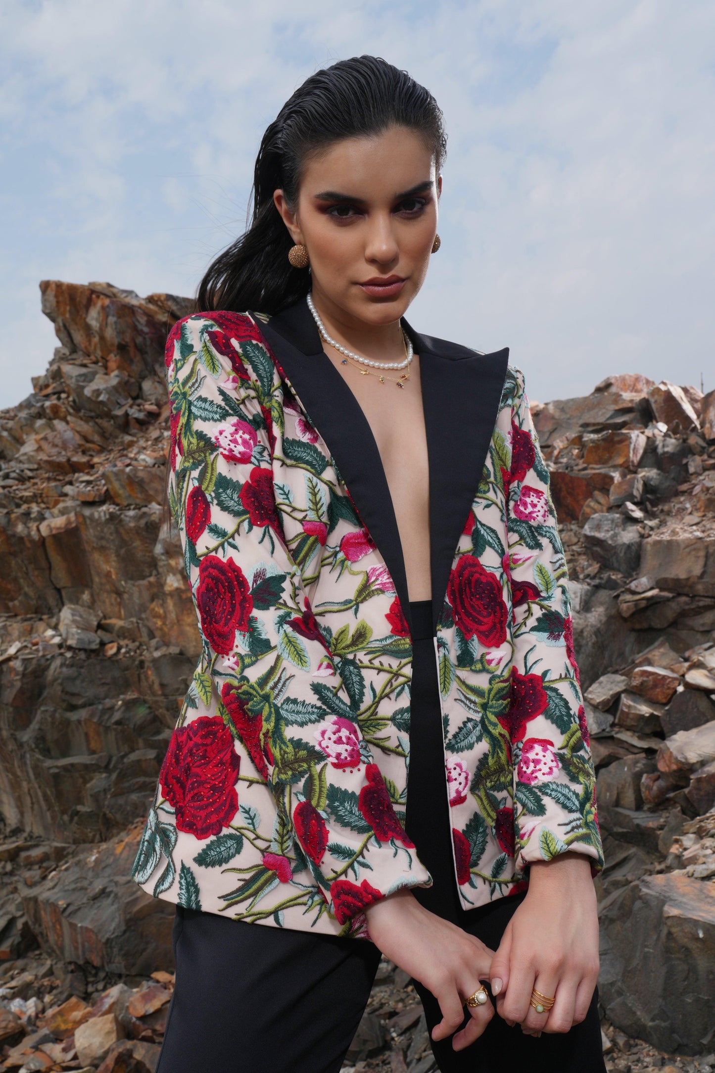 BEIGE FLOWER JACKET