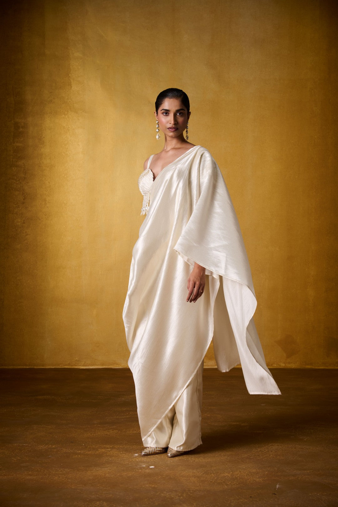 IVORY PEARL BLOUSE WITH PANT SAREE