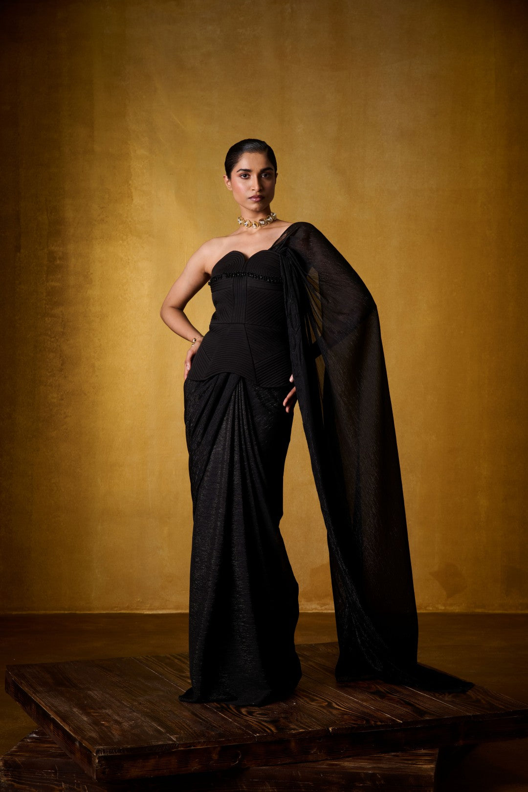 BLACK QUILTED CORSET SAREE