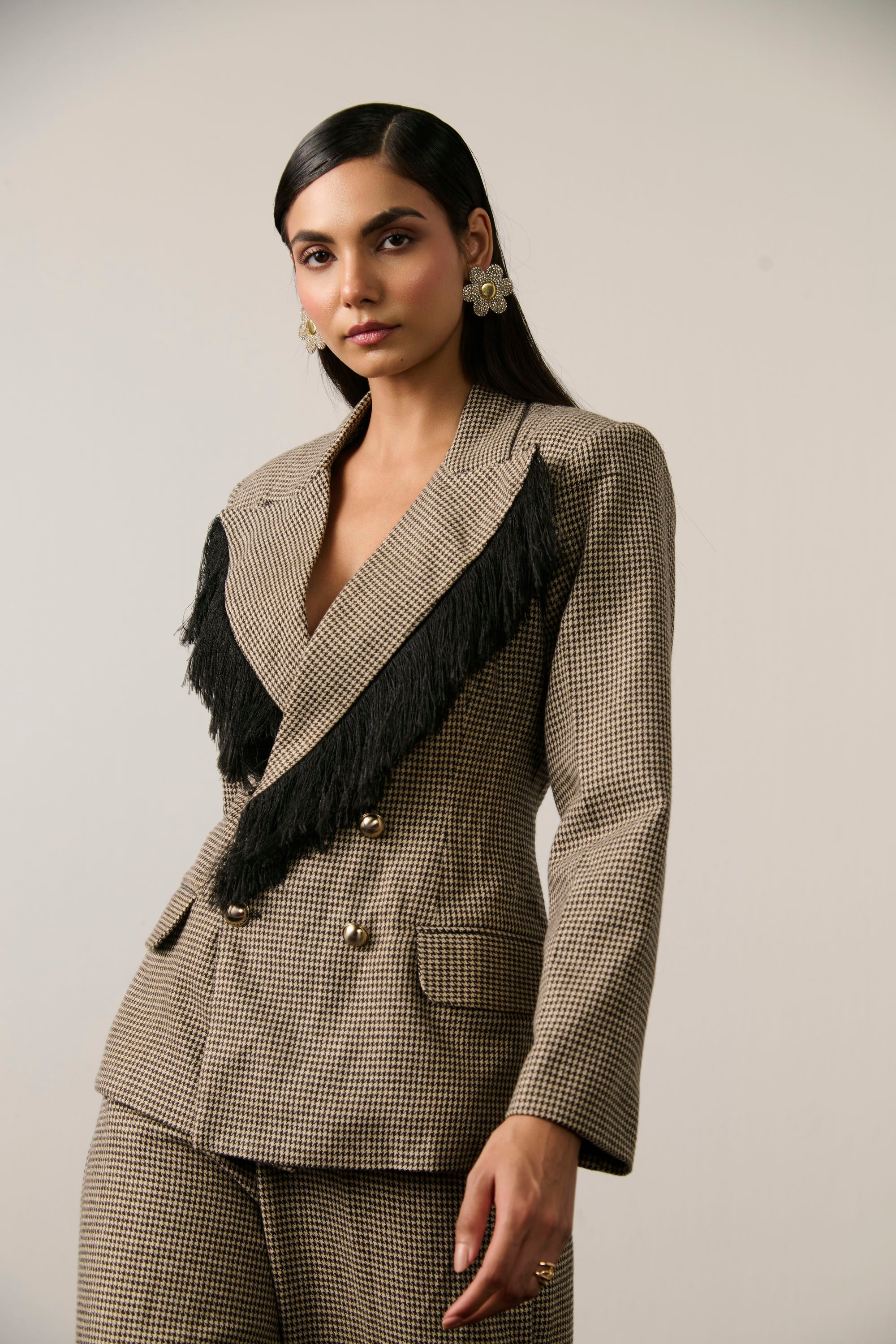 MADHURI DIXIT IN HOUNDSTOOTH FRINGE BLAZER SET