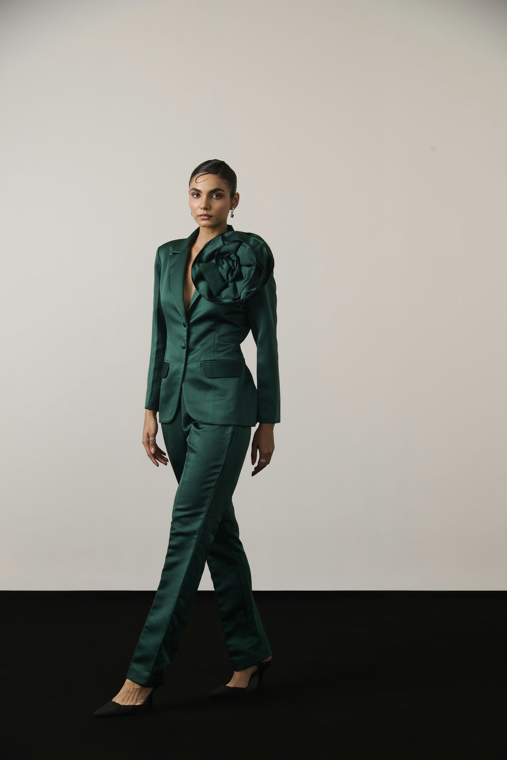 EMERALD FLOWER SUIT SET