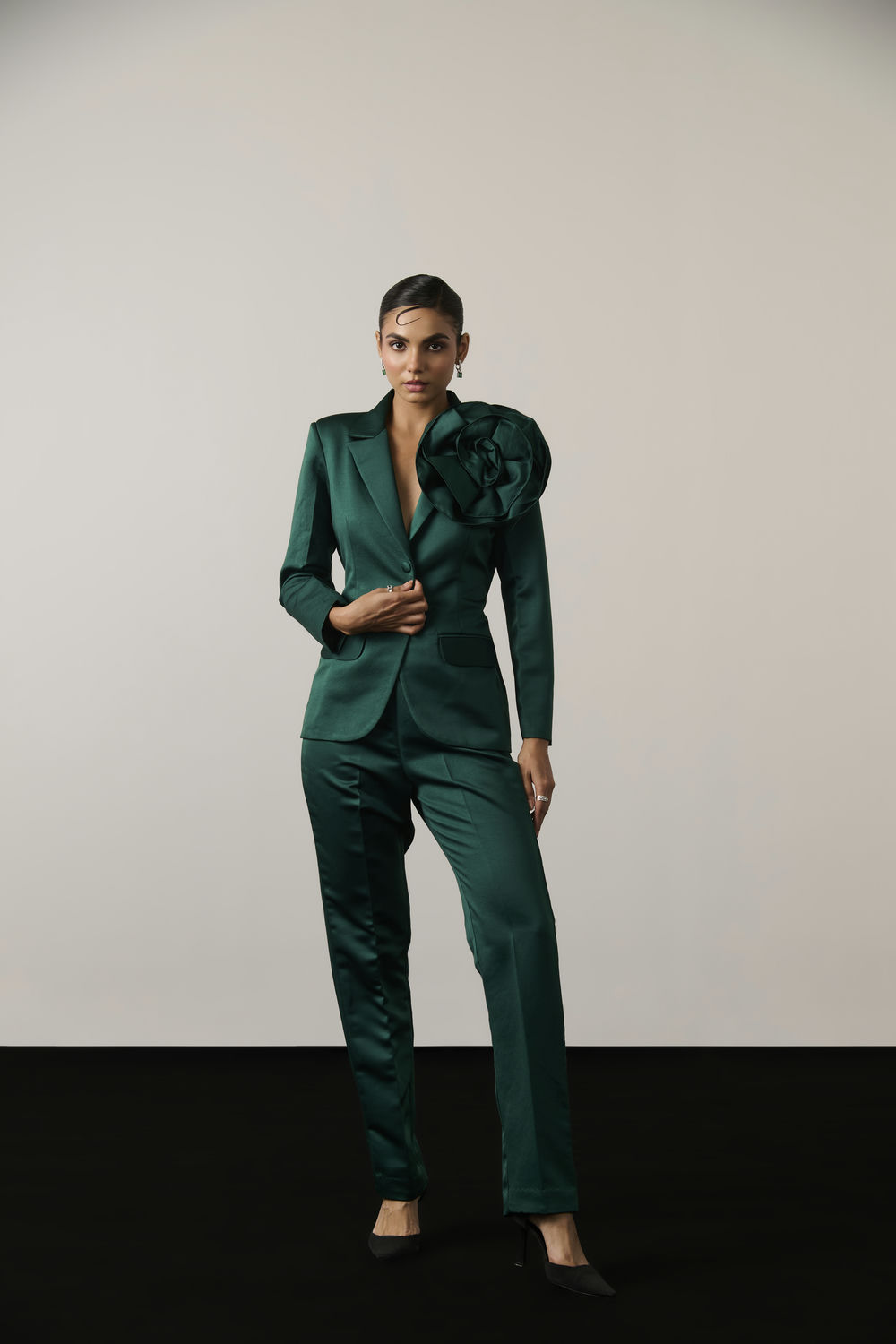 EMERALD FLOWER SUIT SET