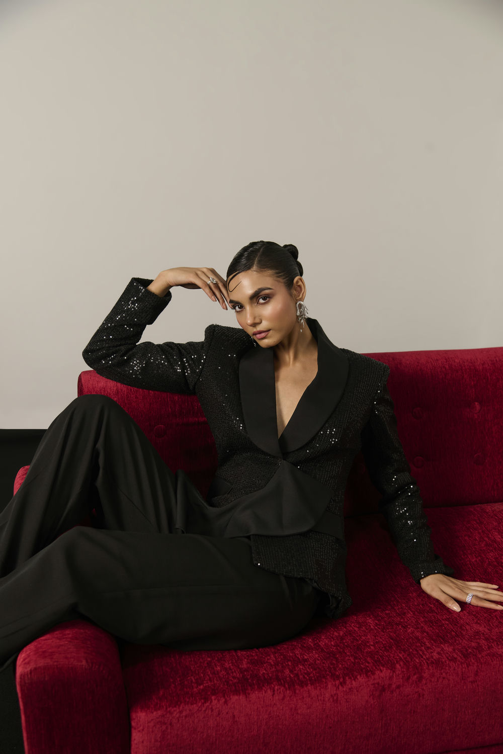 BLACK SEQUIN RUFFLE SUIT SET