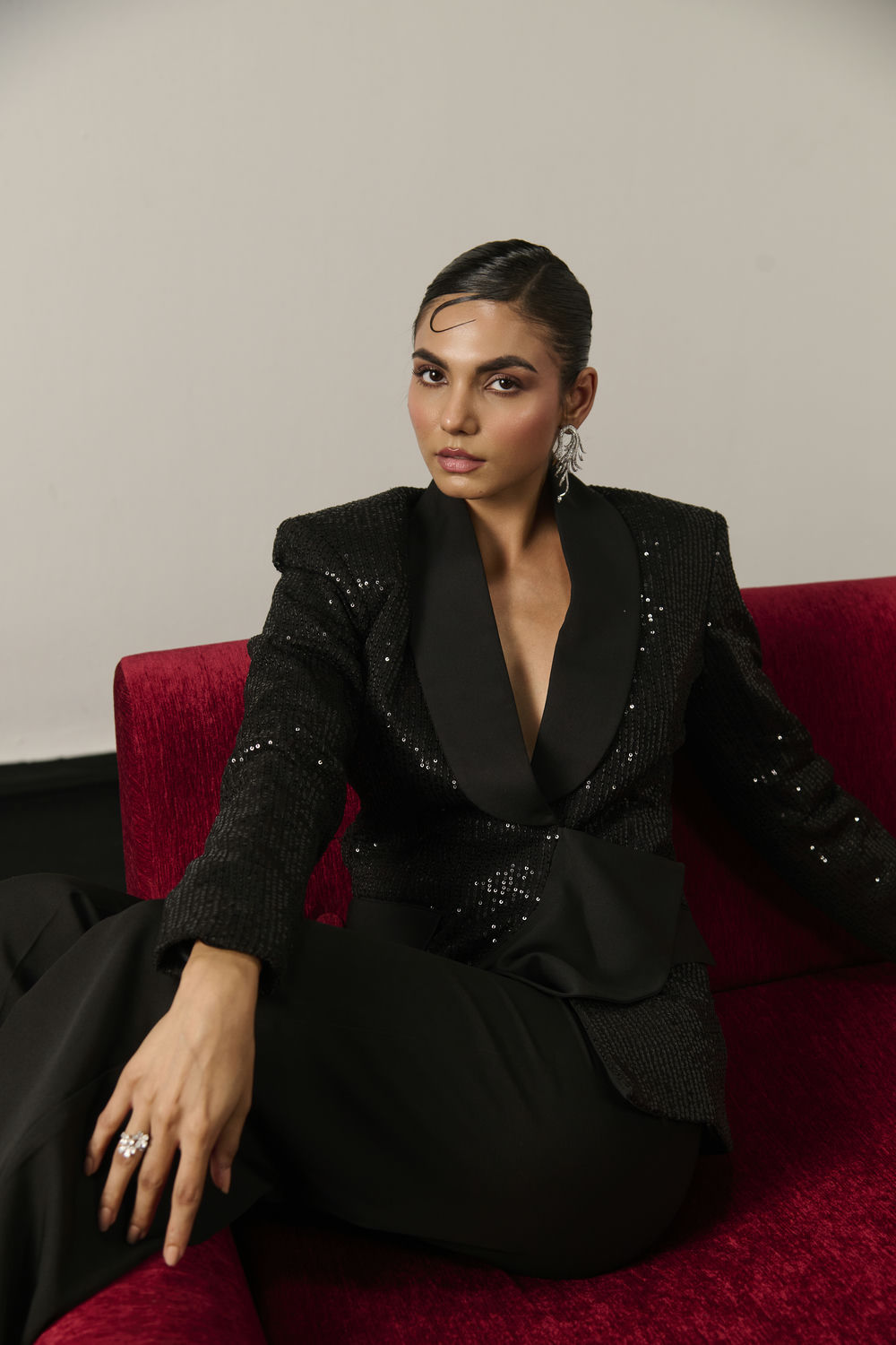 BLACK SEQUIN RUFFLE SUIT SET