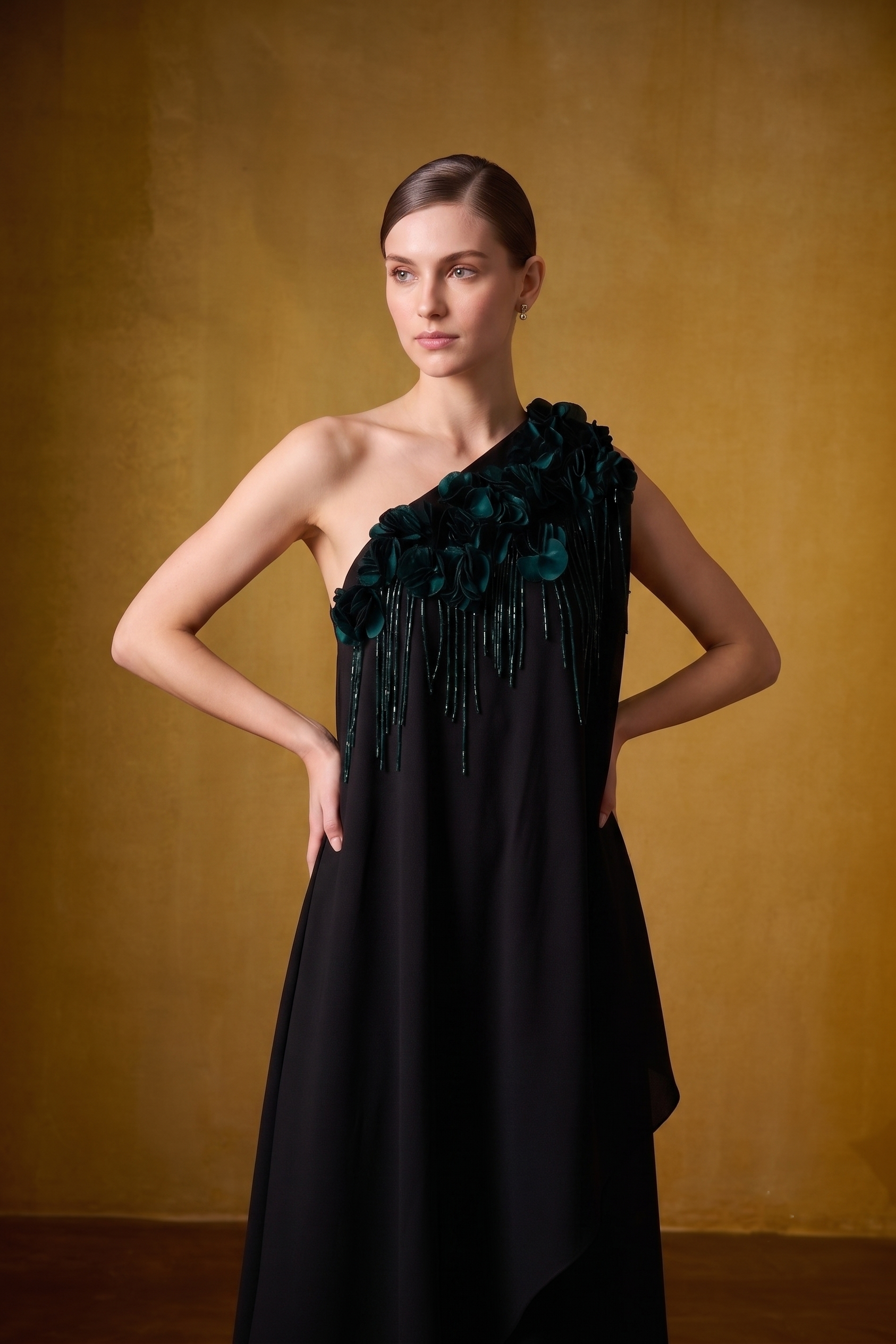 BLACK AND EMERALD KAFTAN SET