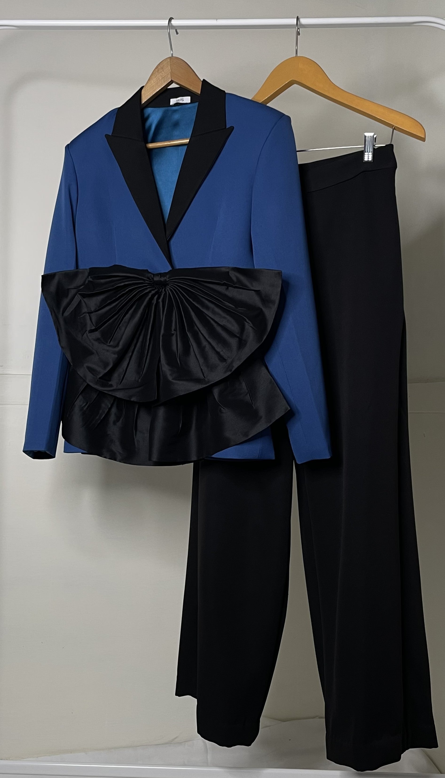 COBALT BLUE BOW SUIT
