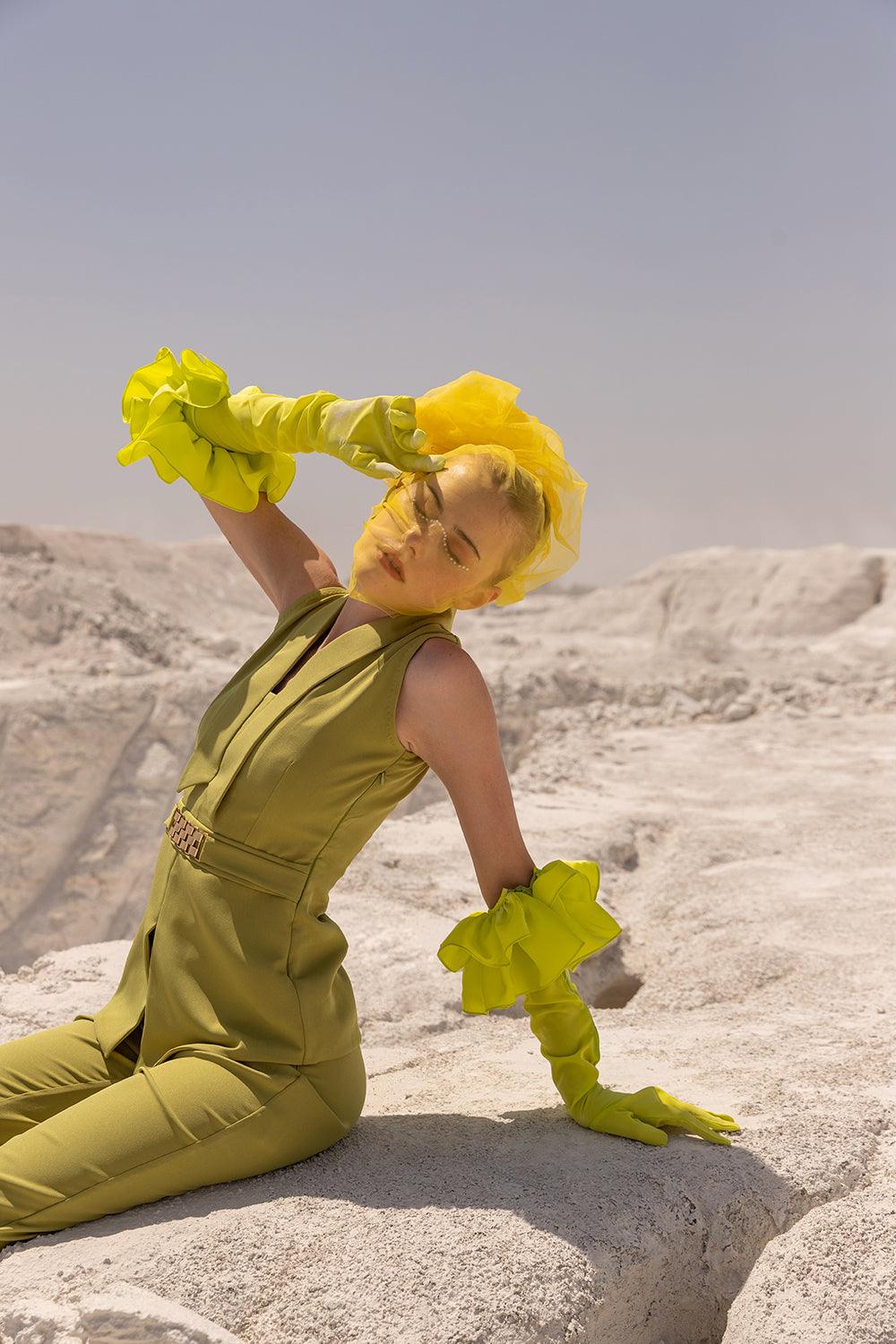 GREEN CHAIN PANT SUIT - LabelIris