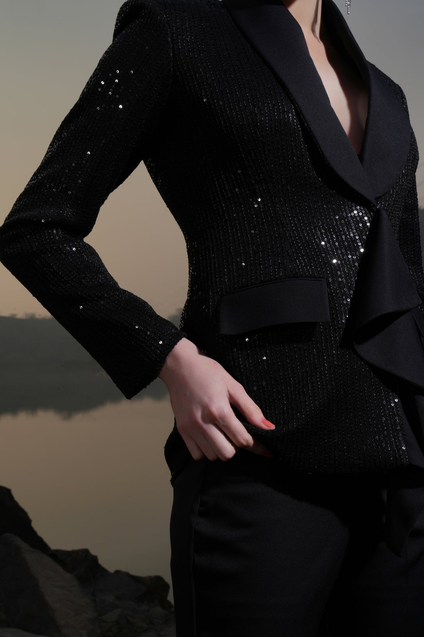 BLACK SEQUIN RUFFLE SUIT