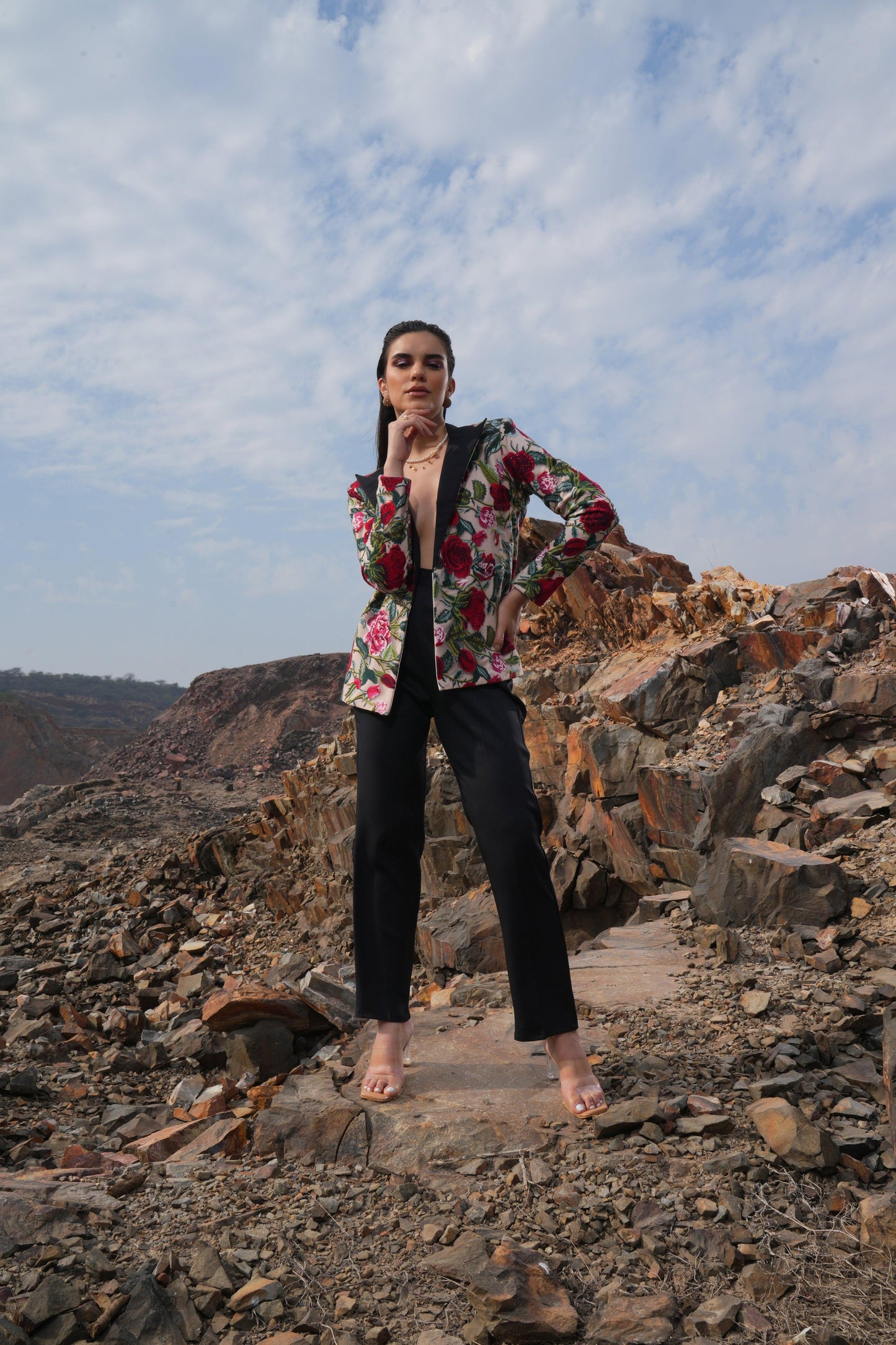 BEIGE FLOWER JACKET