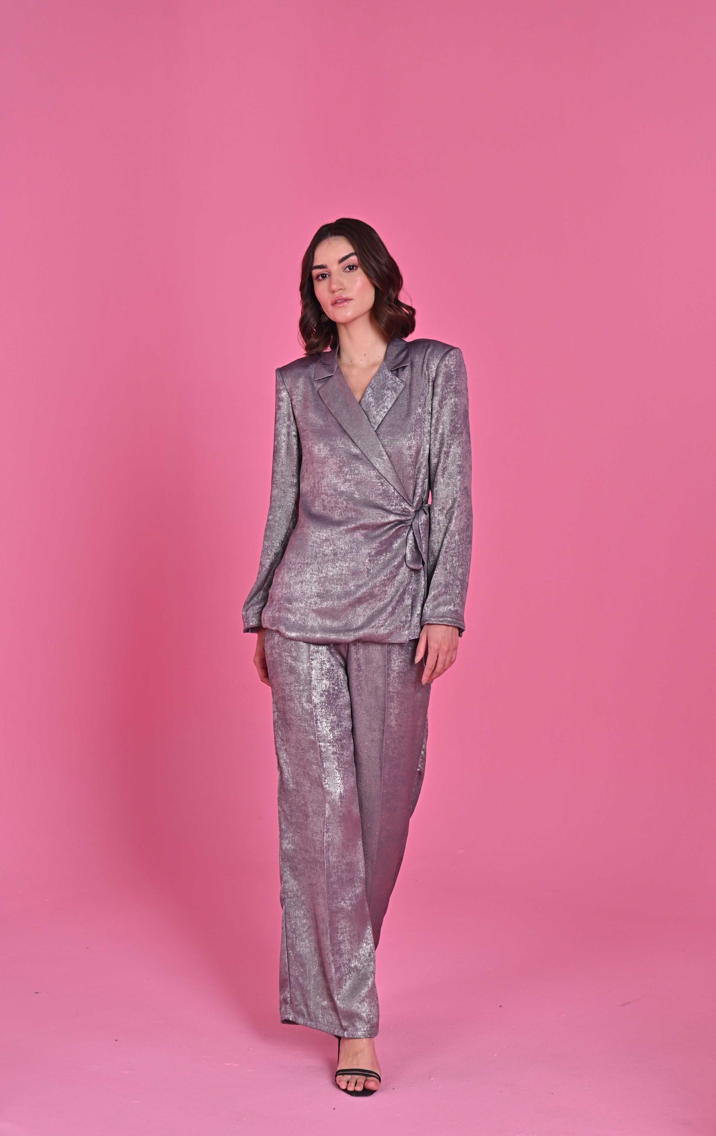MOON KNOT SUIT