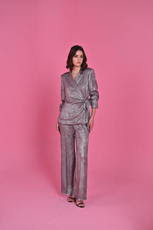 MOON KNOT SUIT
