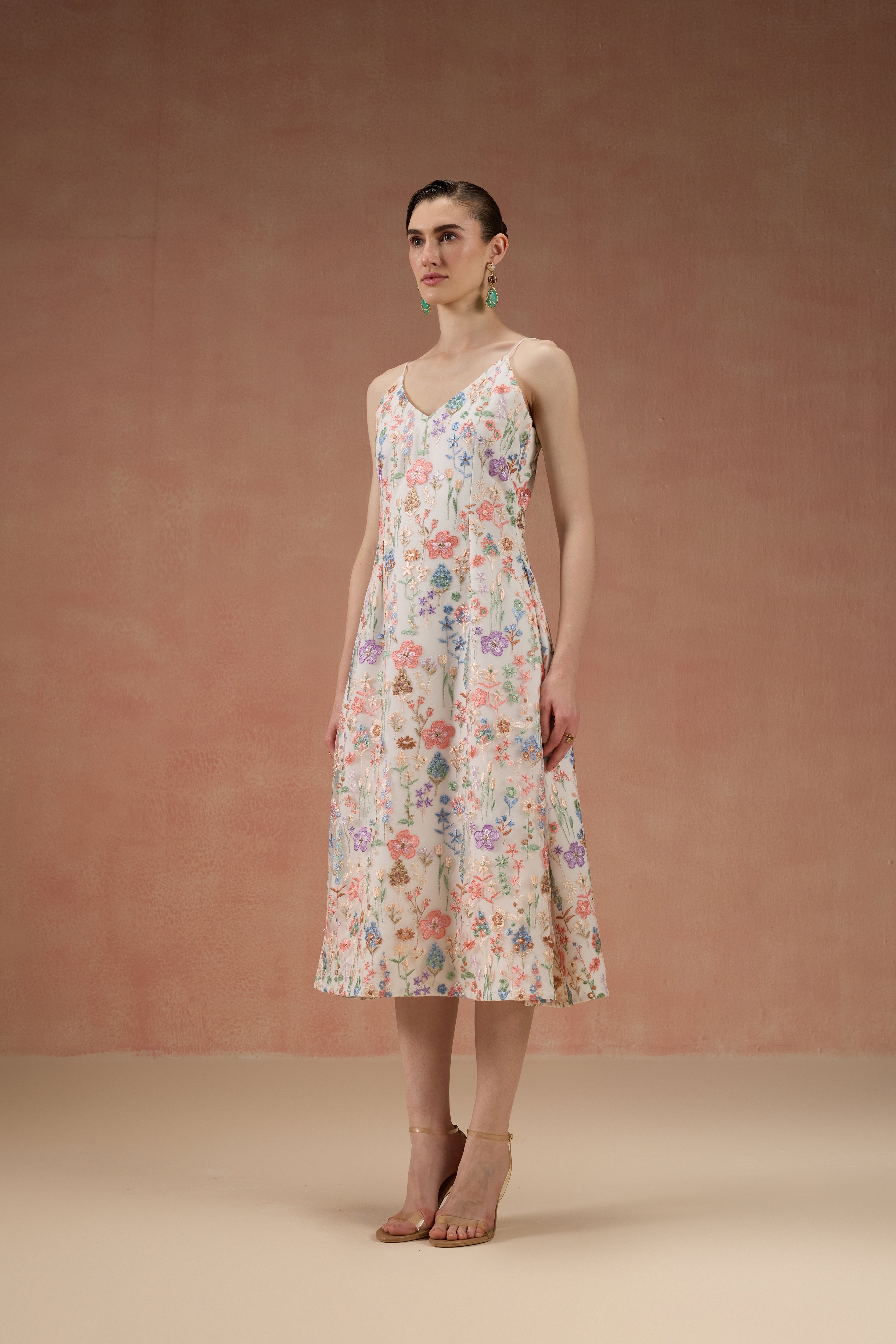 IVORY FLORAL FLARED DRESS