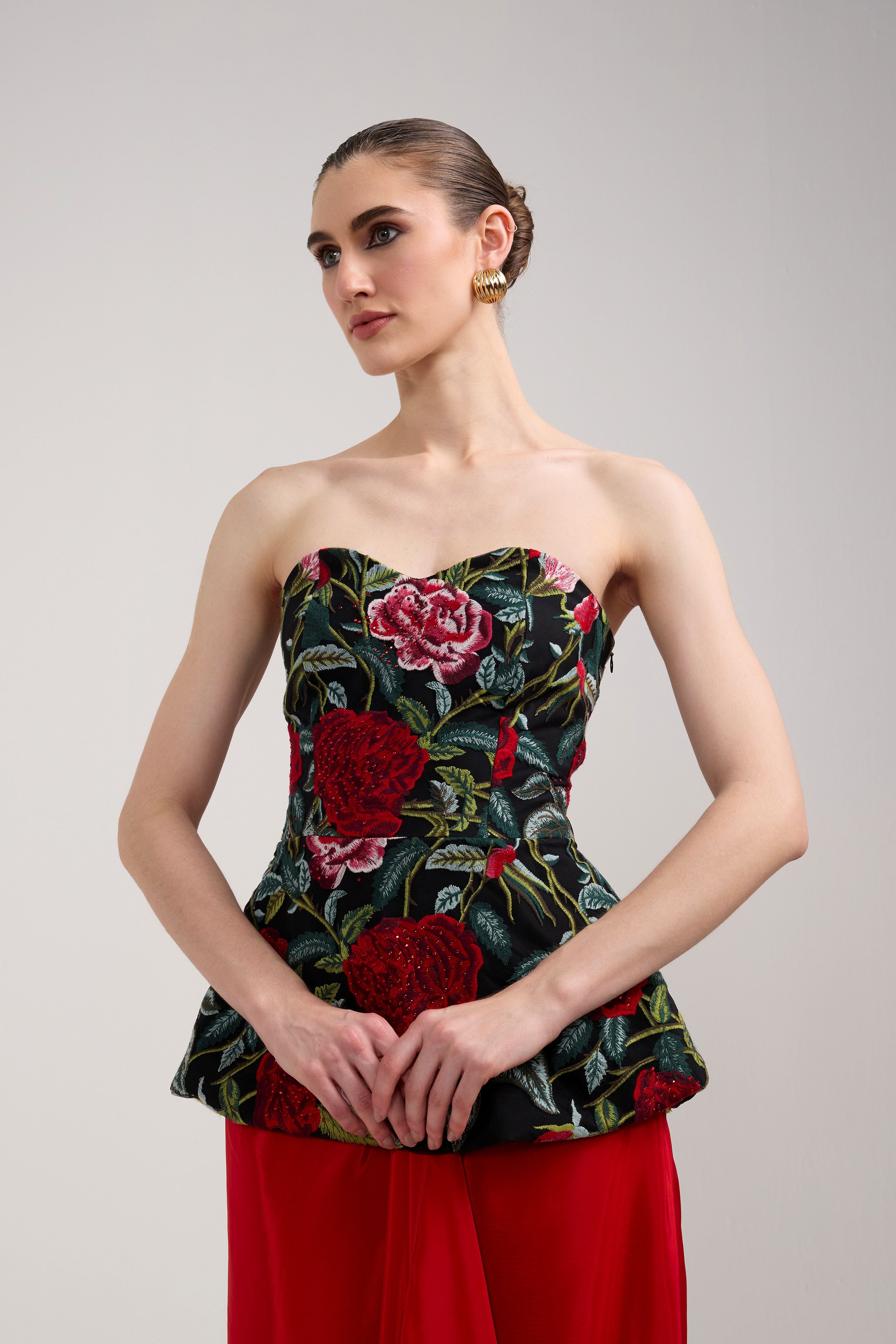 BLACK AND RED ROSE SKIRT SET