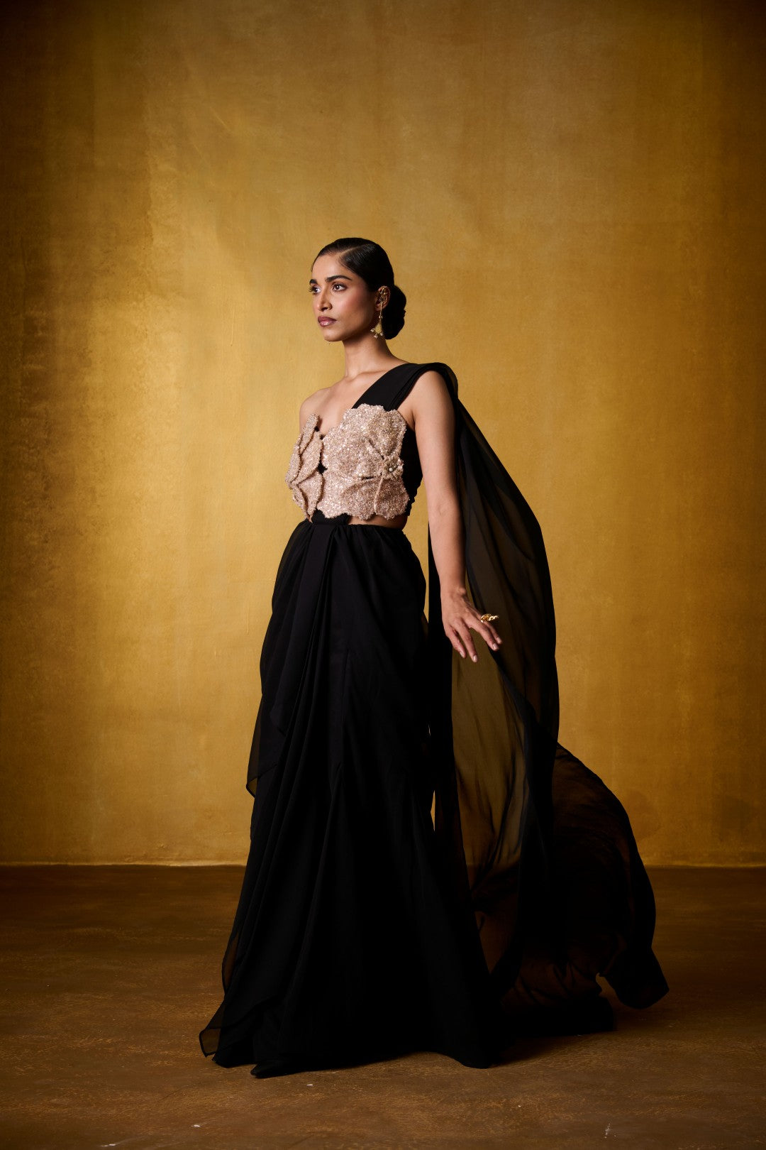 GOLDEN FLORAL BLOUSE WITH GEORGETTE DRAPED SAREE