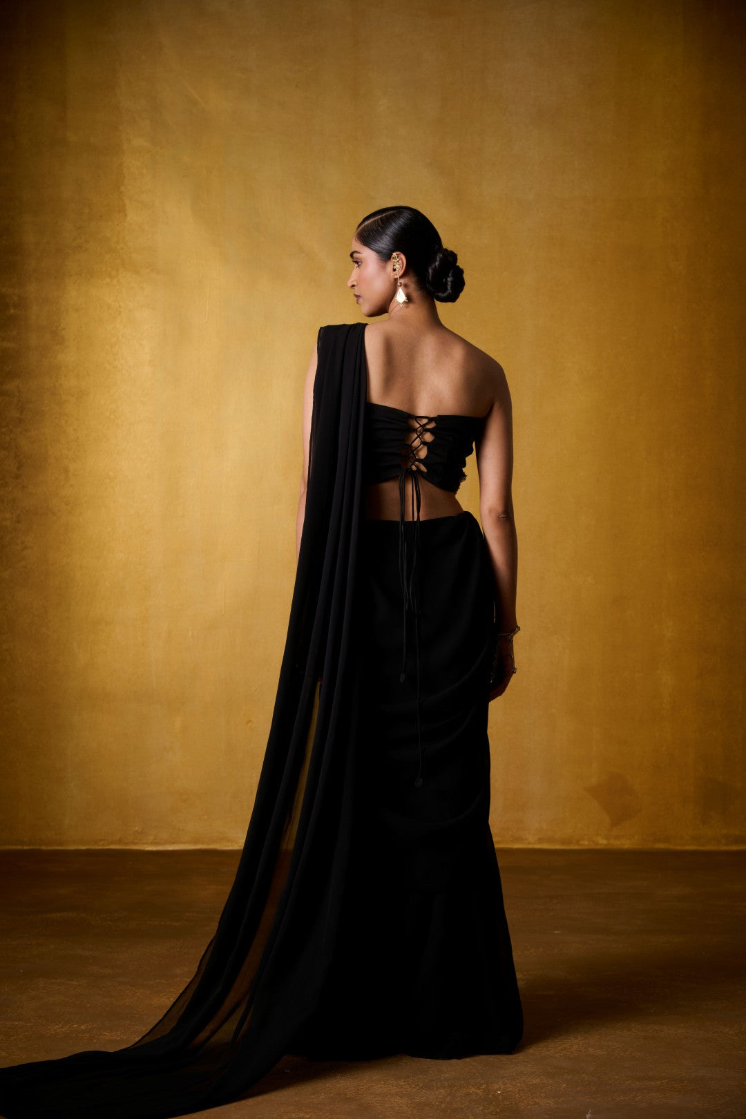 GOLDEN FLORAL BLOUSE WITH GEORGETTE DRAPED SAREE