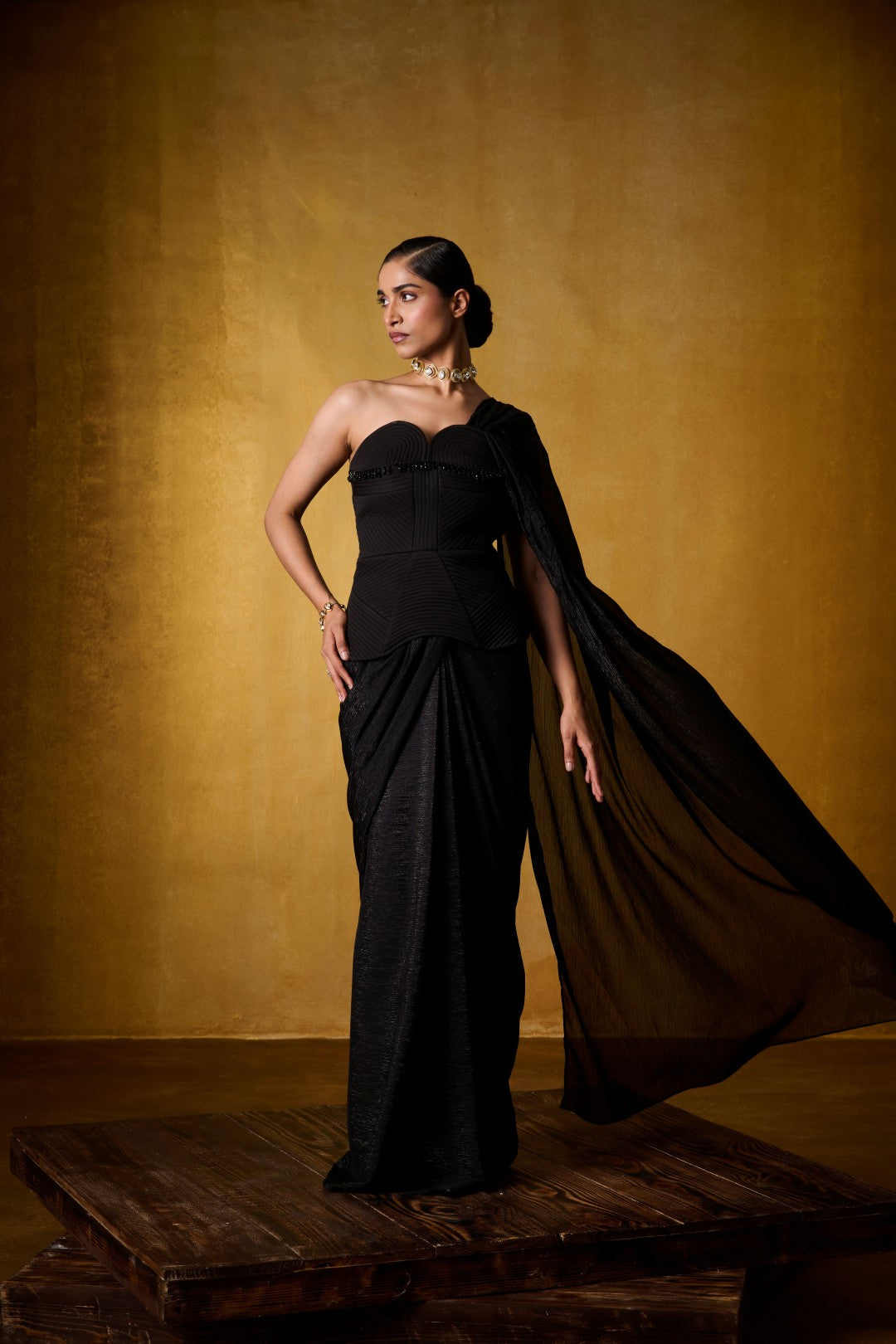 BLACK QUILTED CORSET SAREE