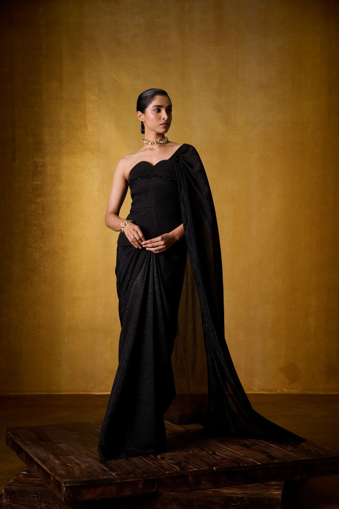 BLACK QUILTED CORSET SAREE