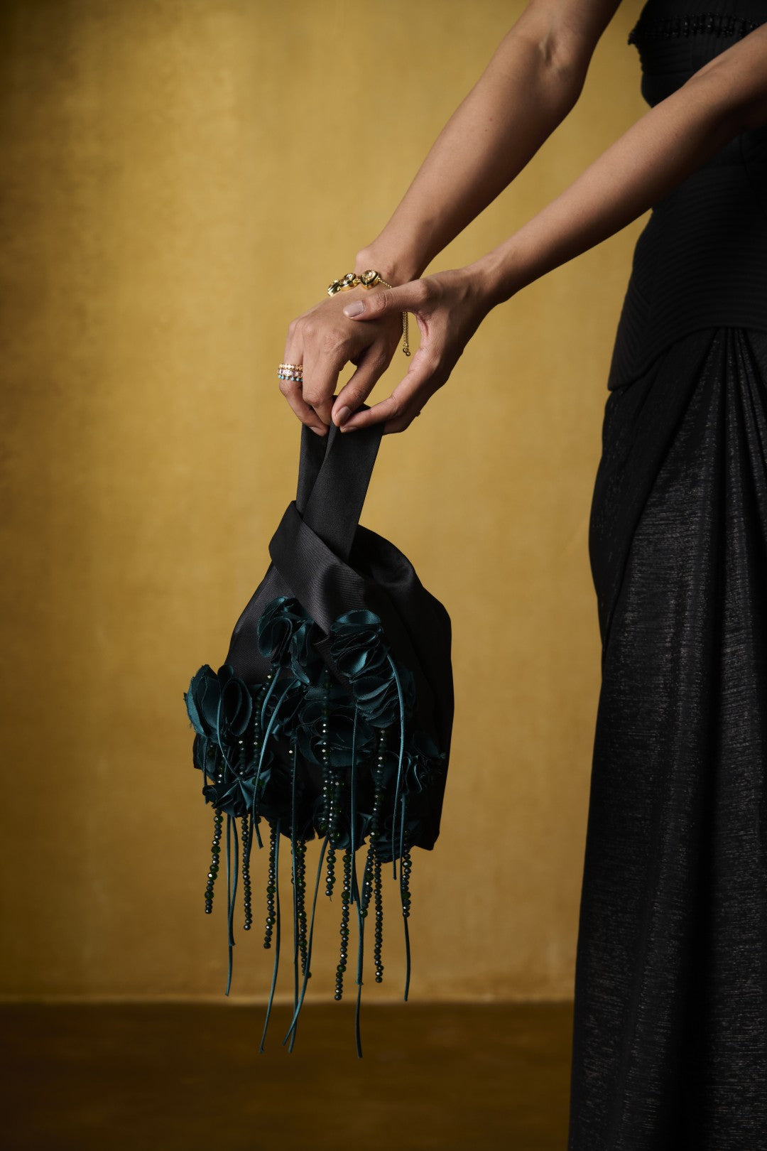 EBONY POTLI BAG