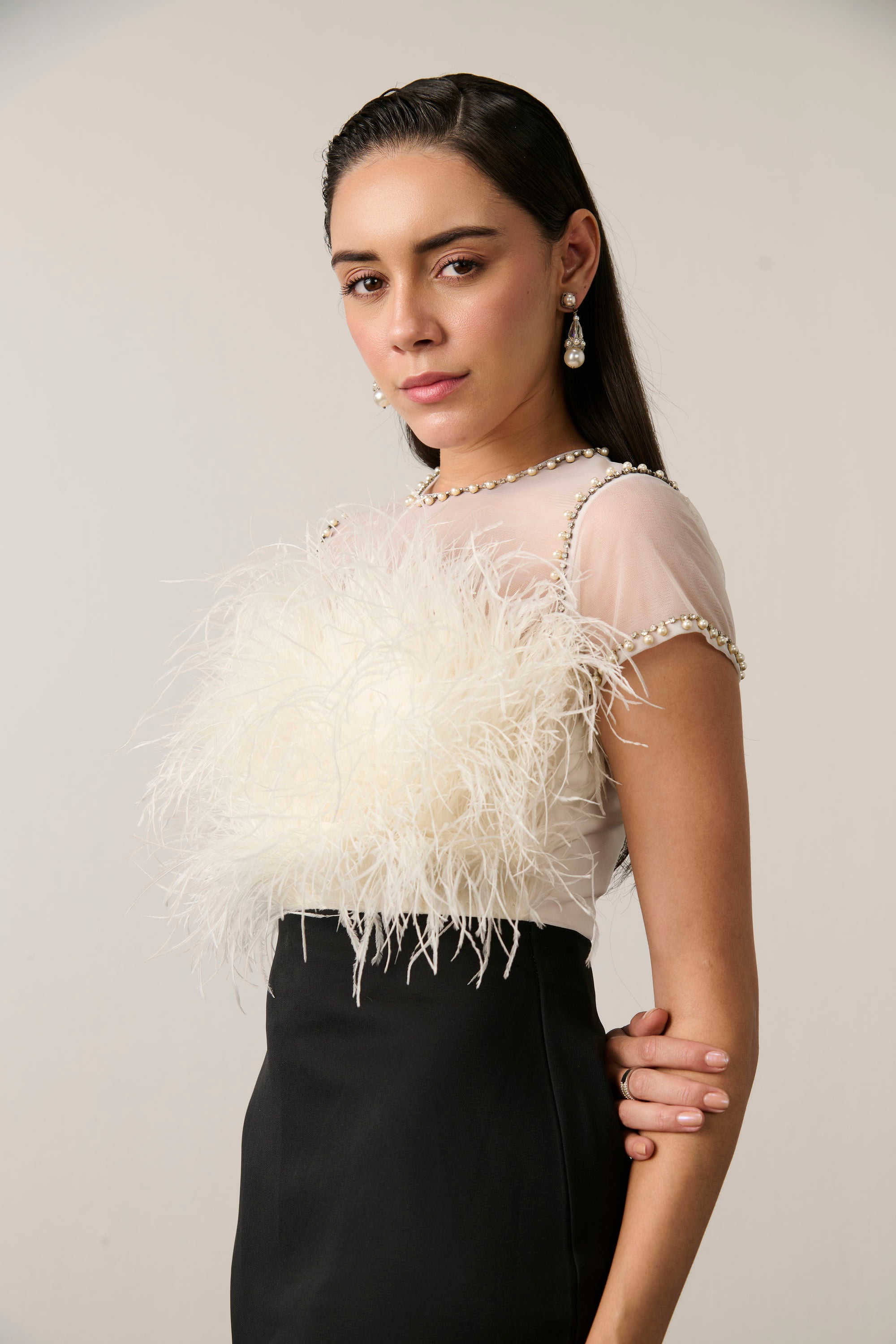 IVORY AND BLACK FEATHER MIDI