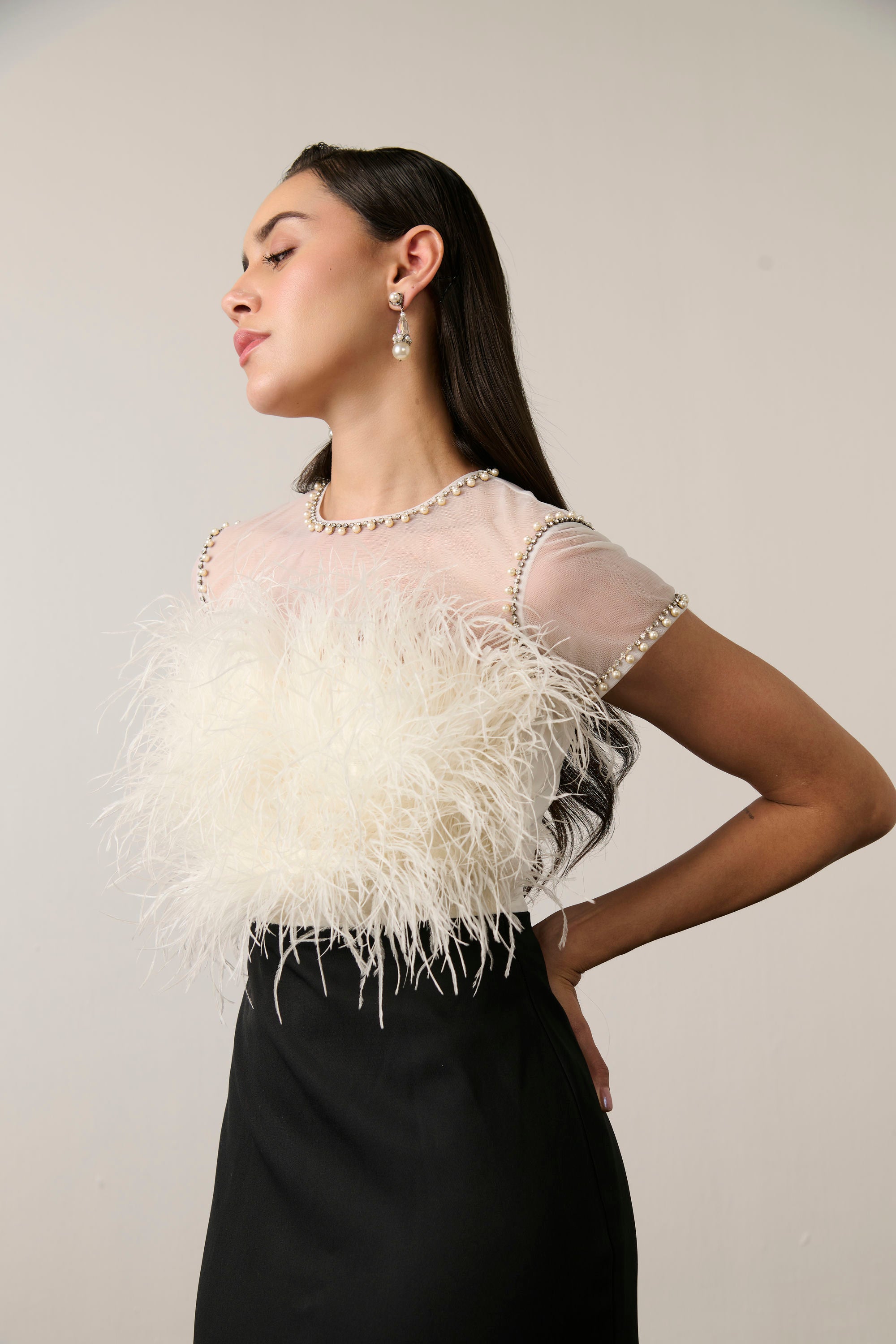 IVORY AND BLACK FEATHER MIDI