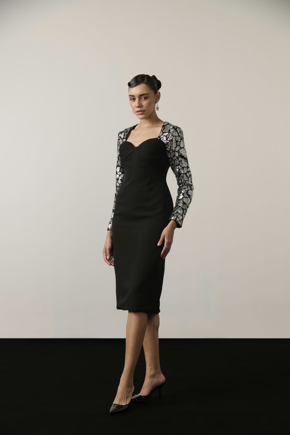 BLACK AND SILVER SEQUIN MIDI