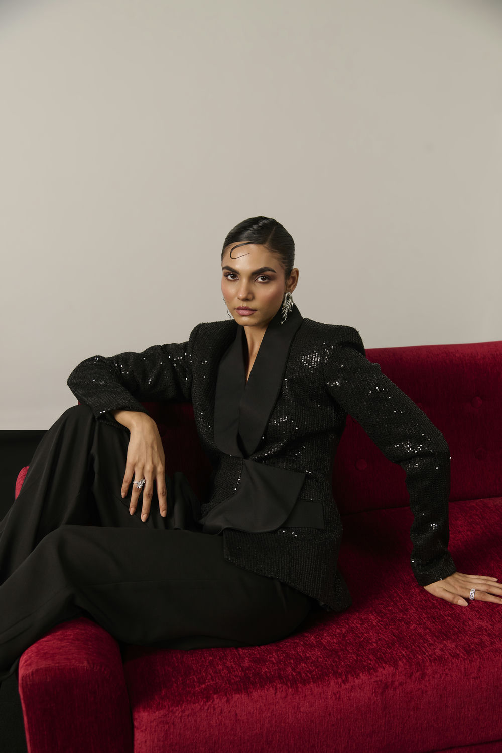 BLACK SEQUIN RUFFLE SUIT SET