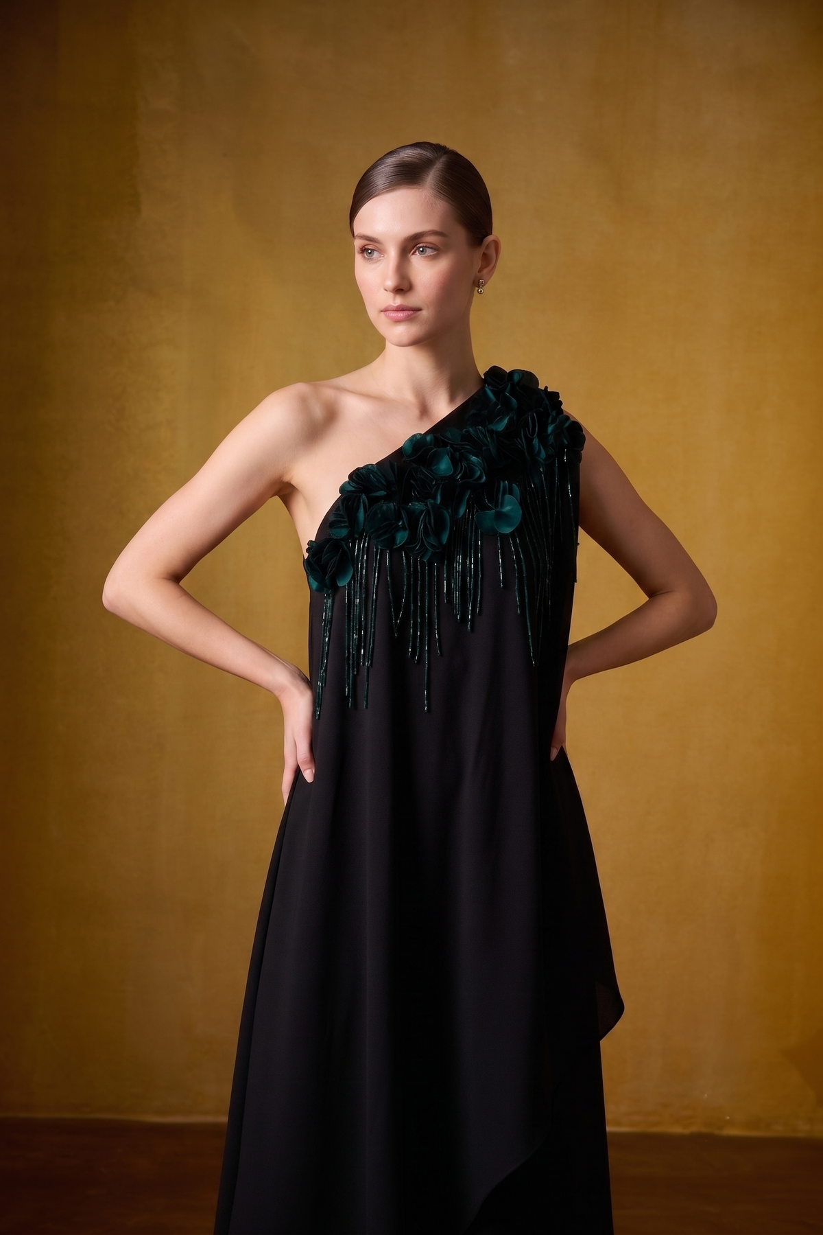 BLACK AND EMERALD KAFTAN SET