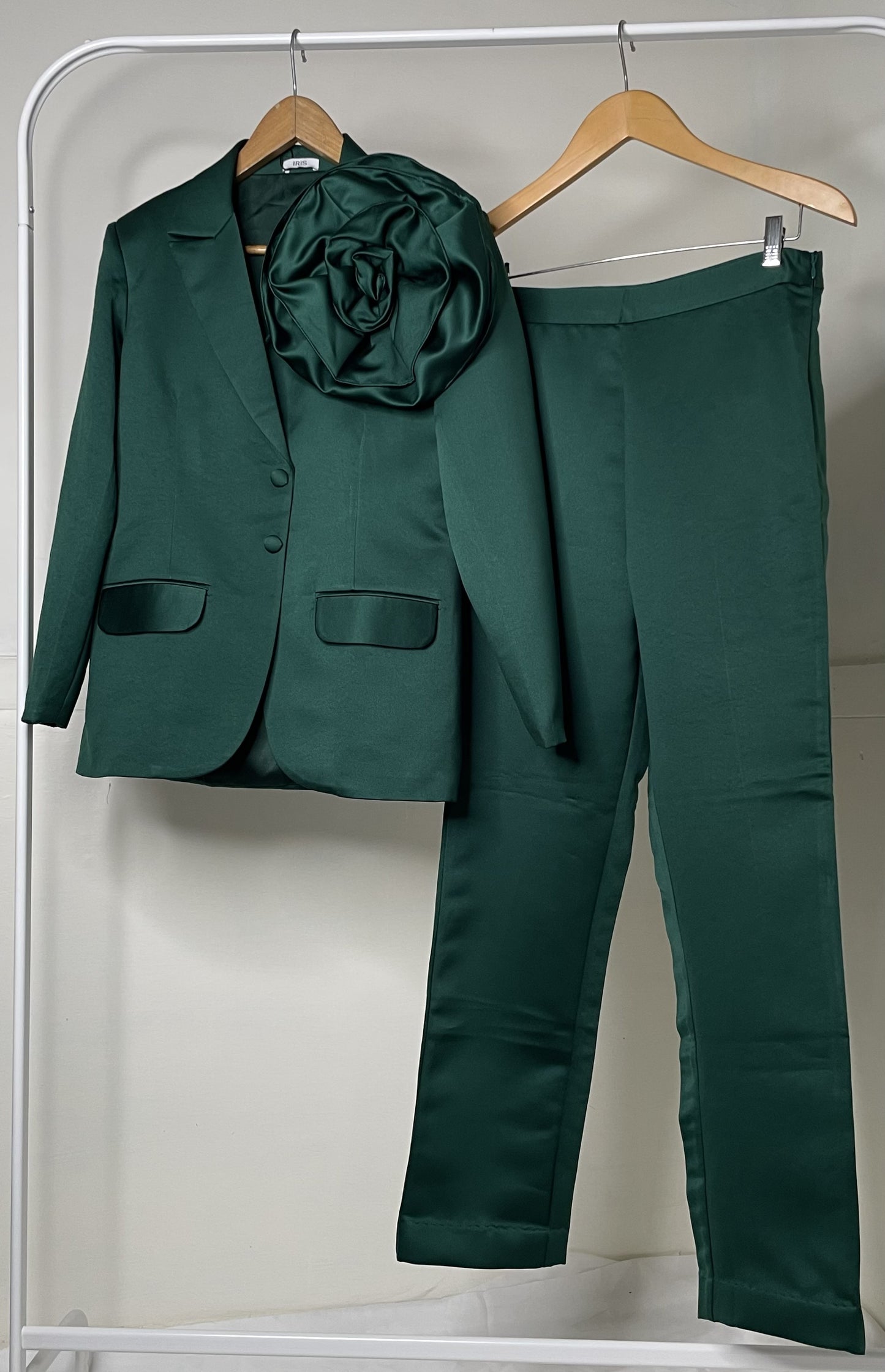 EMERALD FLOWER SUIT SET