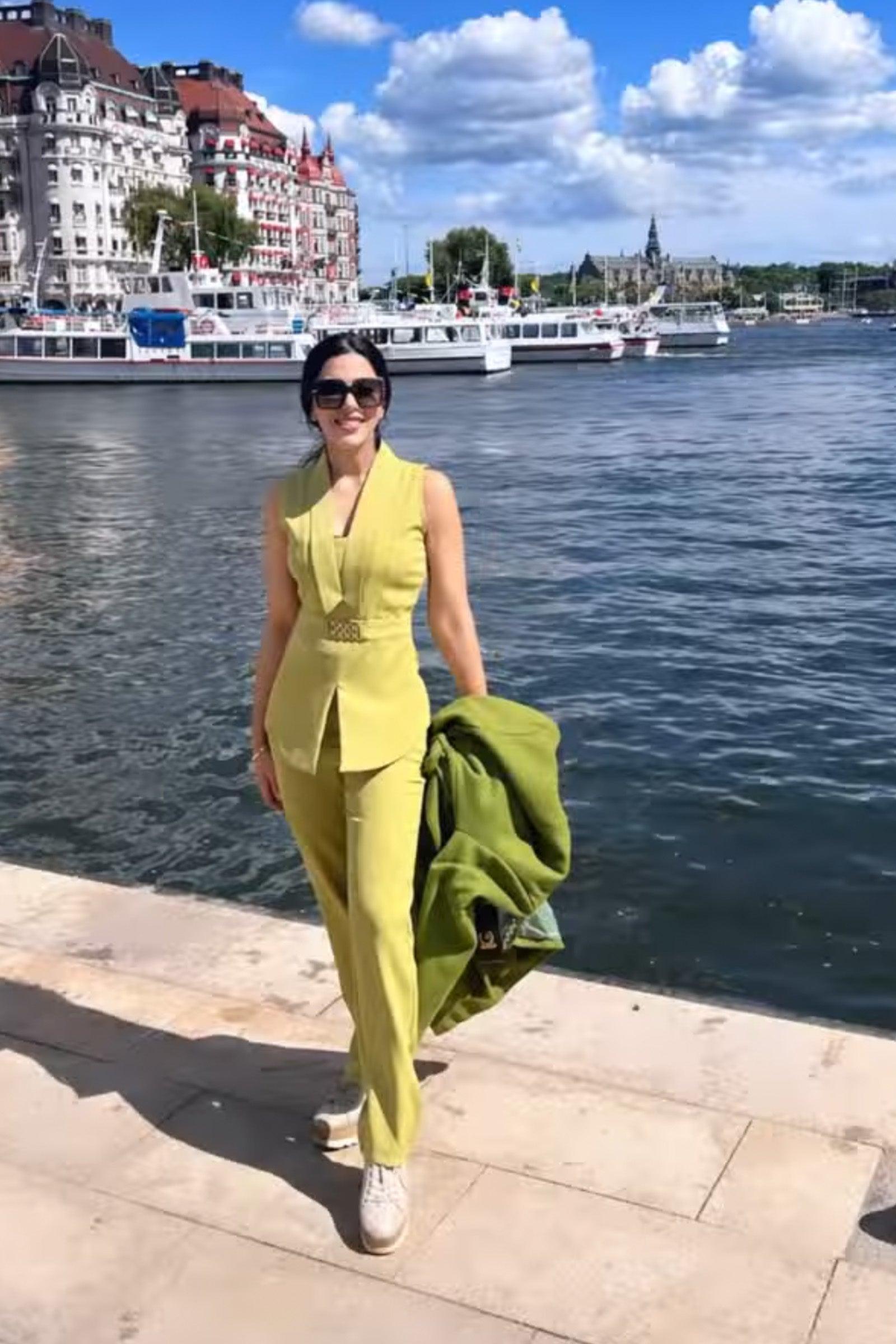 BAHAAR IN GREEN CHAIN PANT SUIT - LabelIris